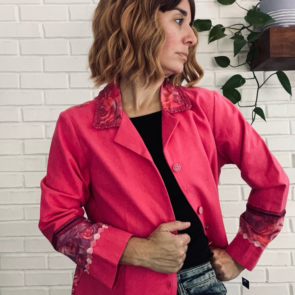 Taylor G. Fuchsia Blazer